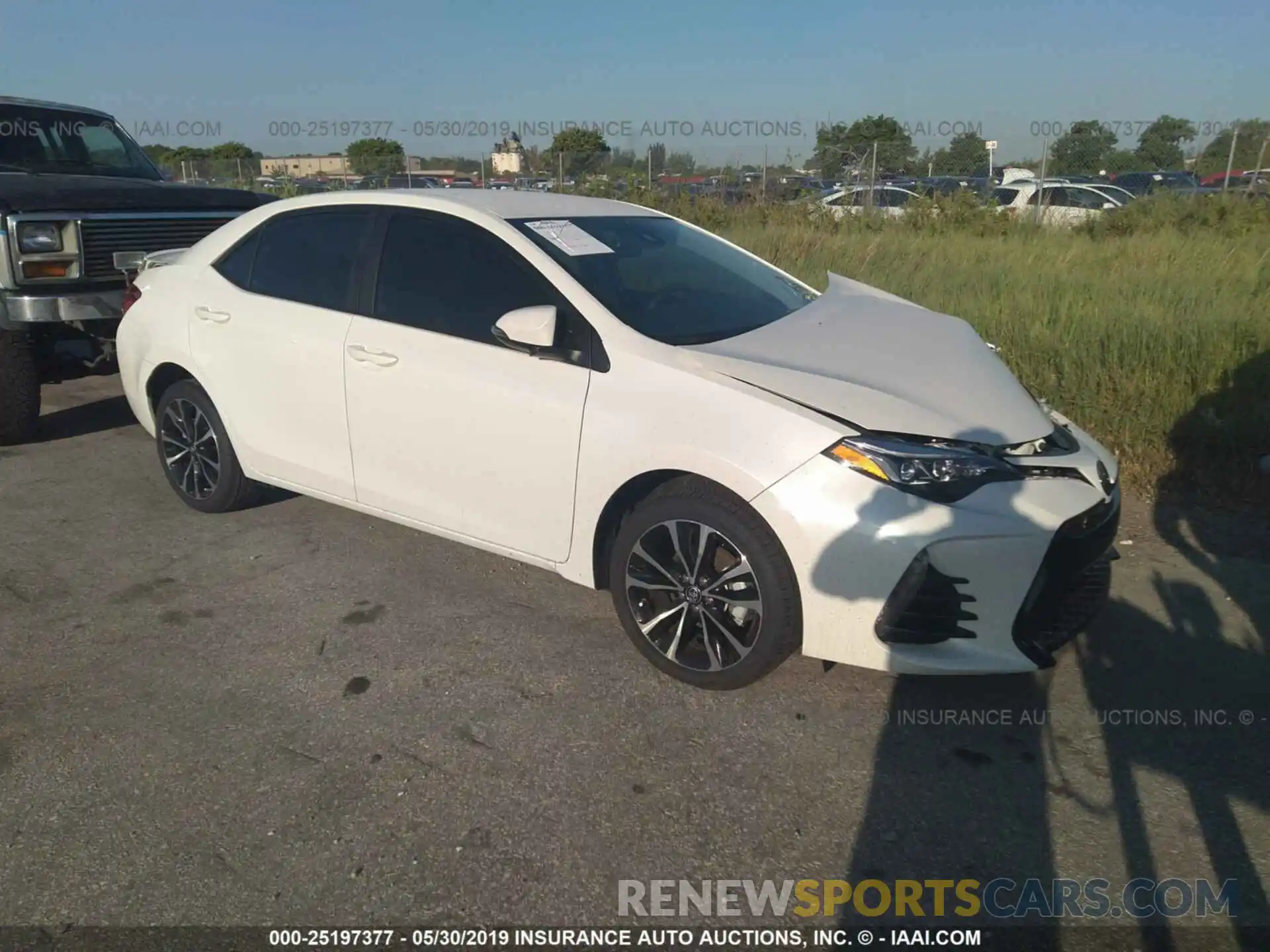 1 Photograph of a damaged car 5YFBURHE0KP883320 TOYOTA COROLLA 2019