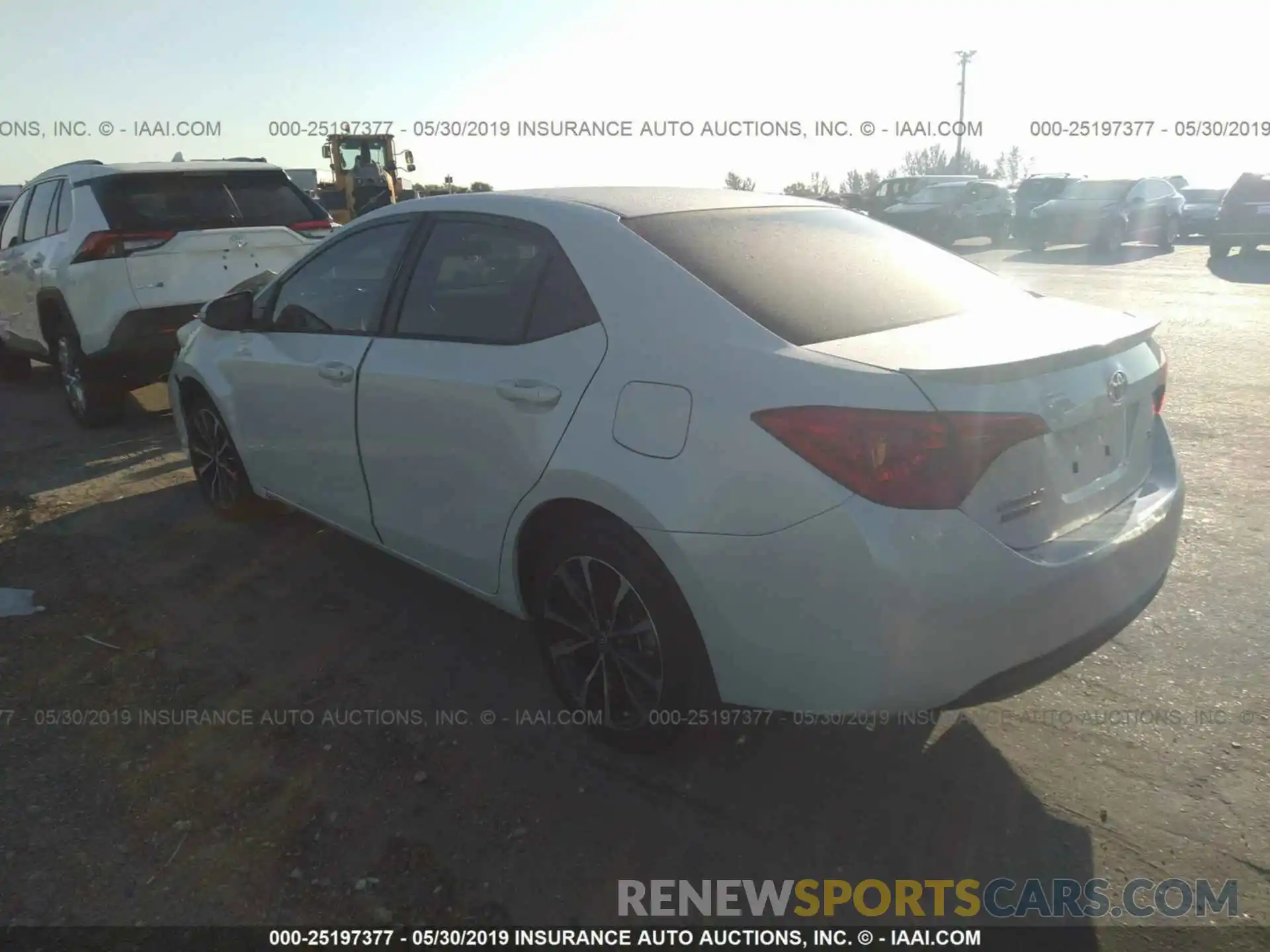 3 Photograph of a damaged car 5YFBURHE0KP883320 TOYOTA COROLLA 2019