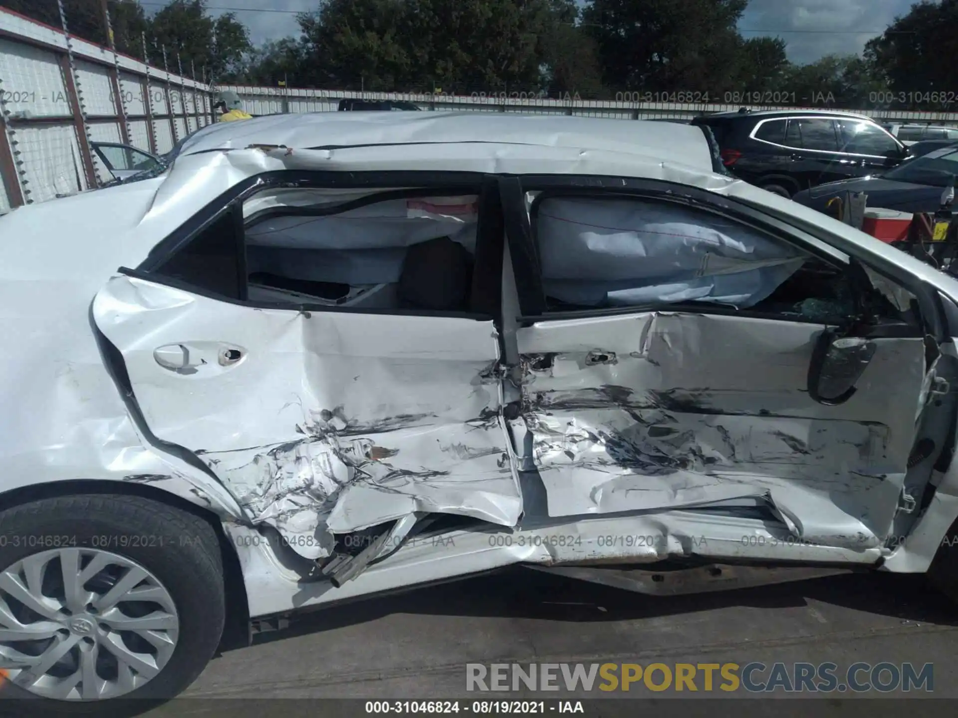 6 Photograph of a damaged car 5YFBURHE0KP883754 TOYOTA COROLLA 2019