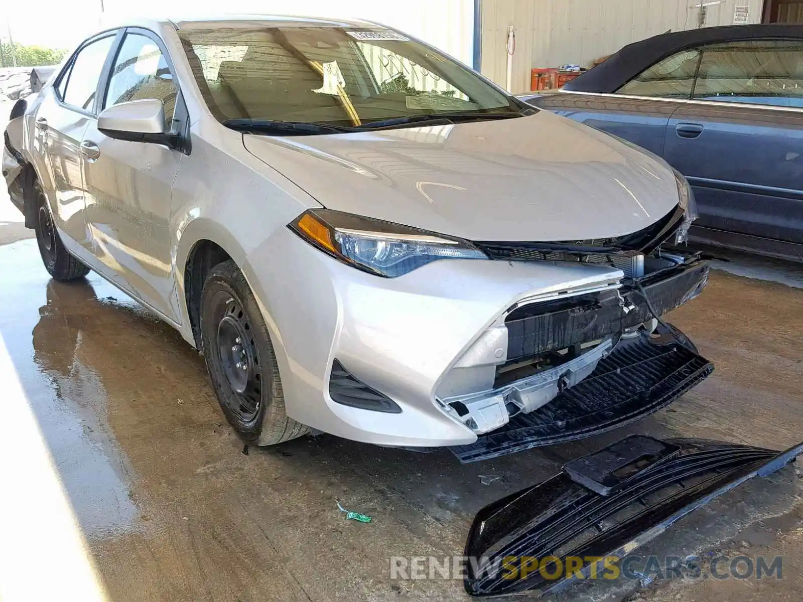 1 Photograph of a damaged car 5YFBURHE0KP884774 TOYOTA COROLLA 2019