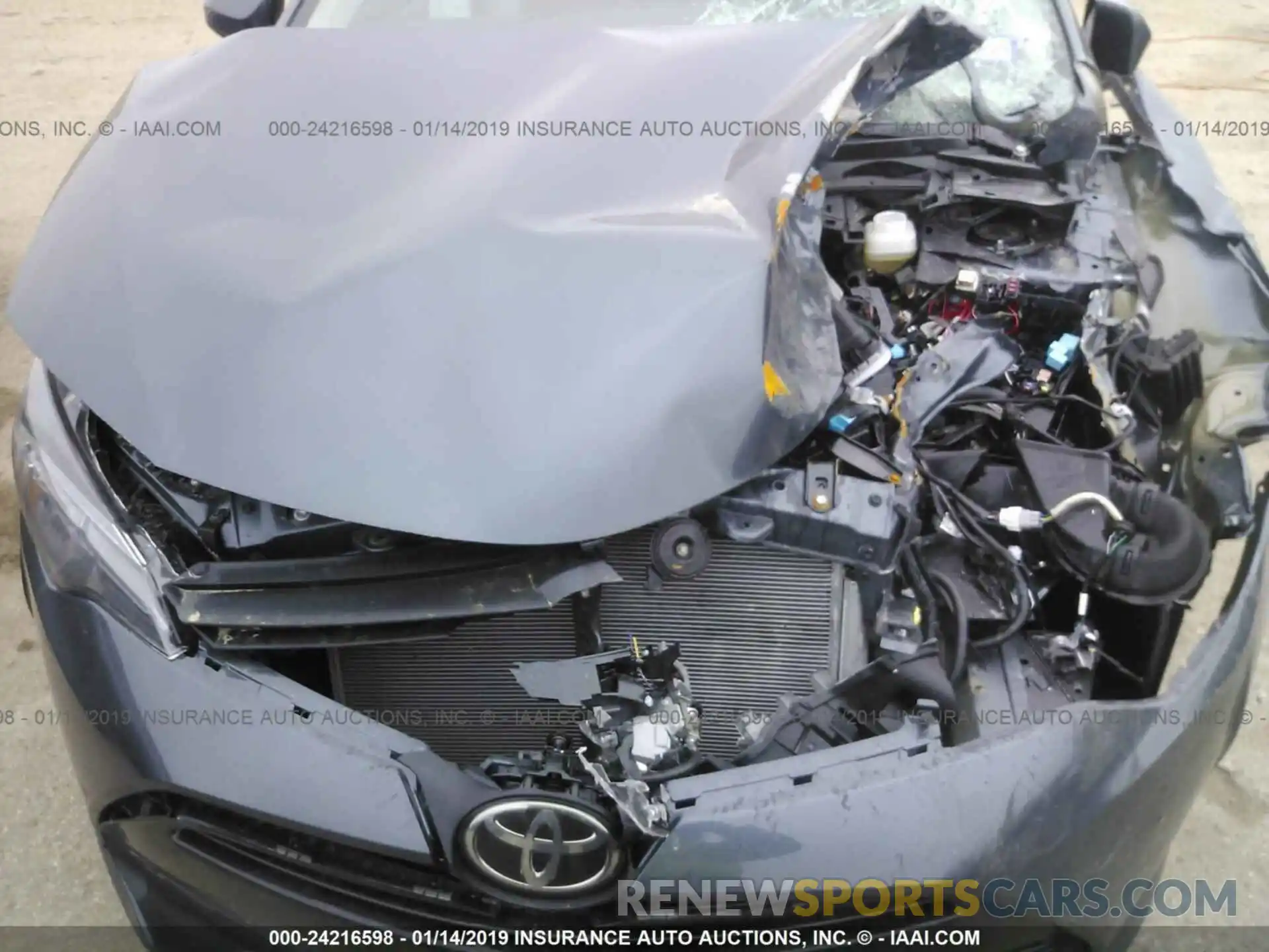 10 Photograph of a damaged car 5YFBURHE0KP885228 TOYOTA COROLLA 2019