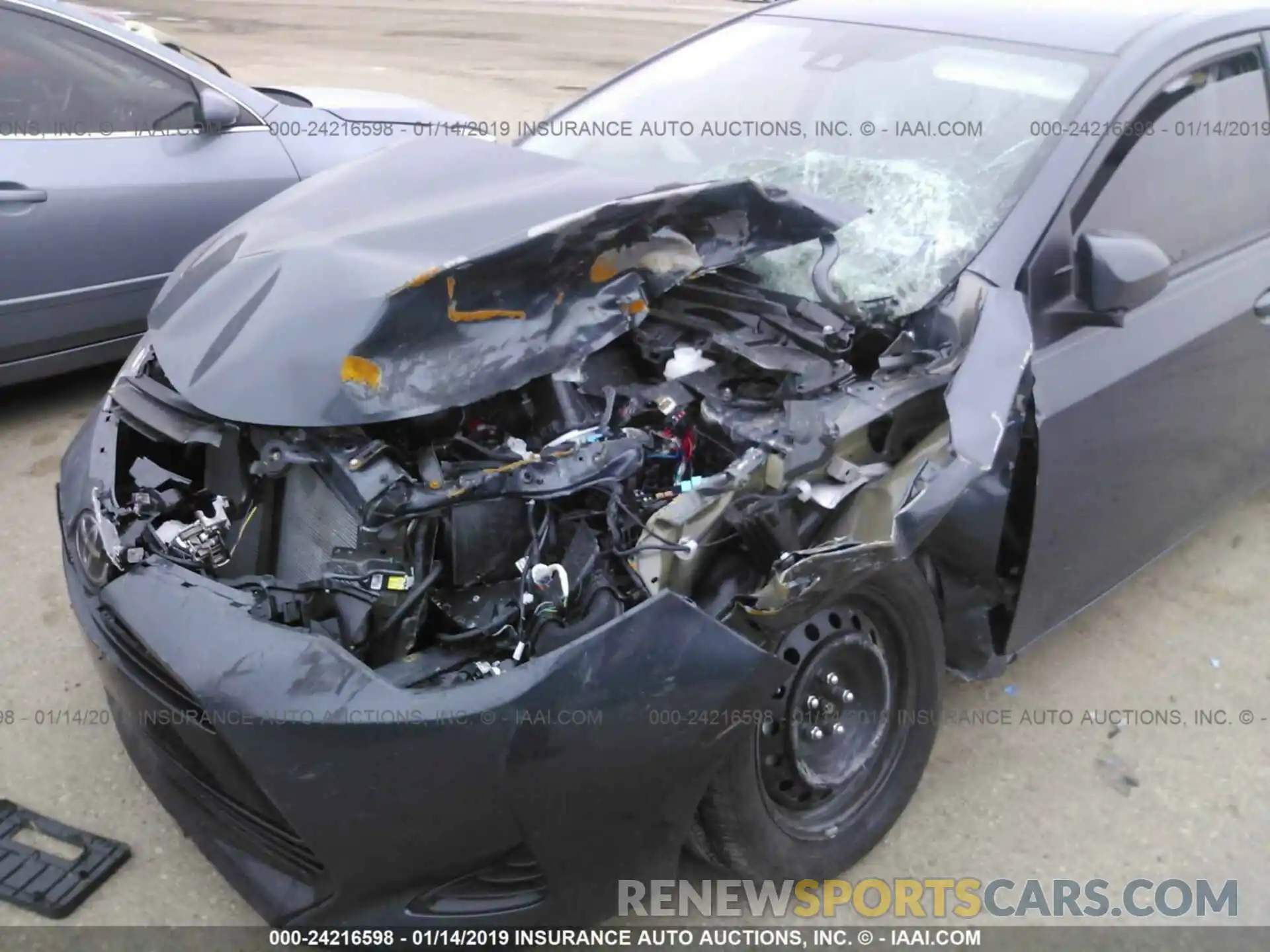 6 Photograph of a damaged car 5YFBURHE0KP885228 TOYOTA COROLLA 2019