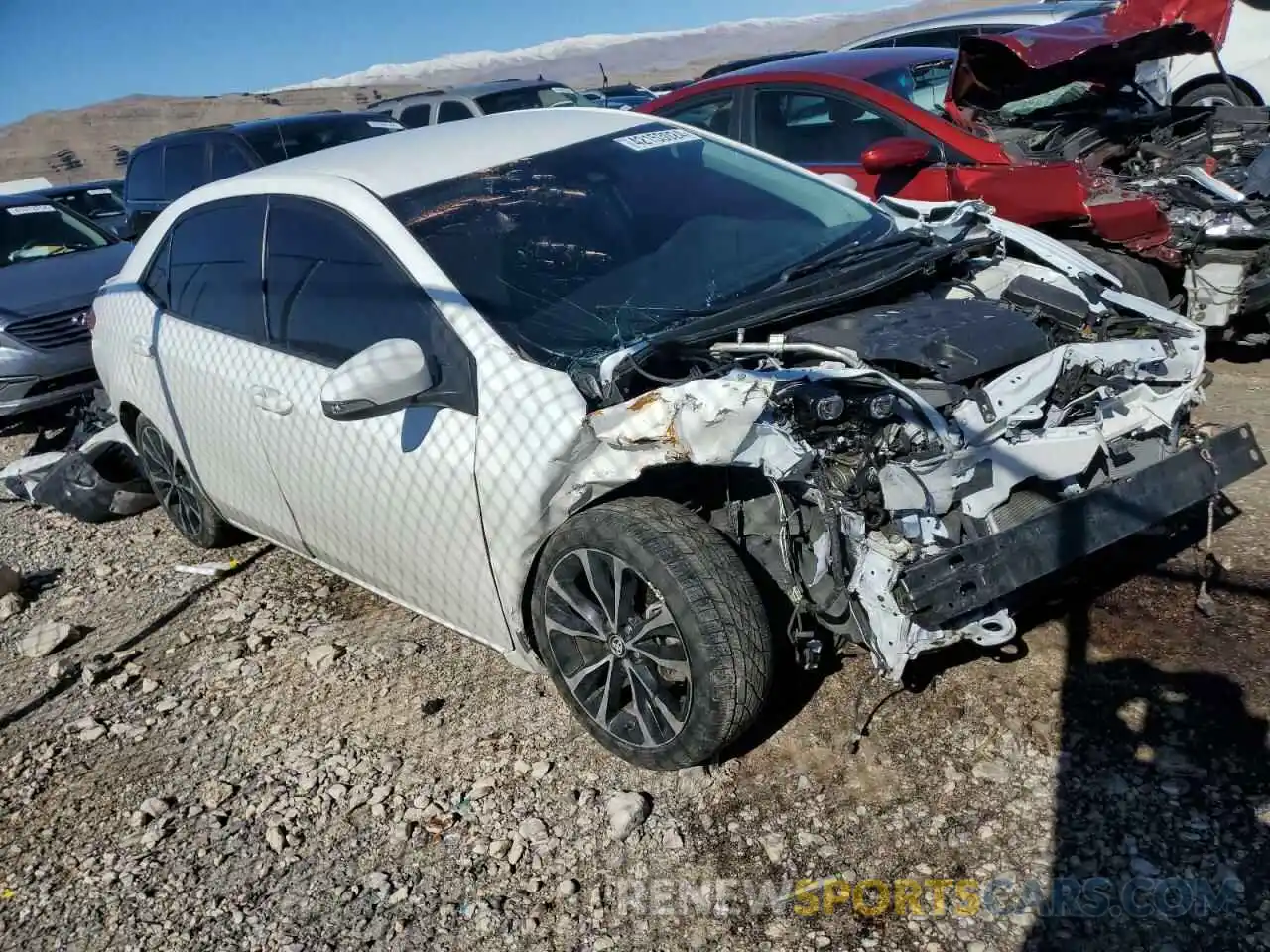 4 Photograph of a damaged car 5YFBURHE0KP885407 TOYOTA COROLLA 2019