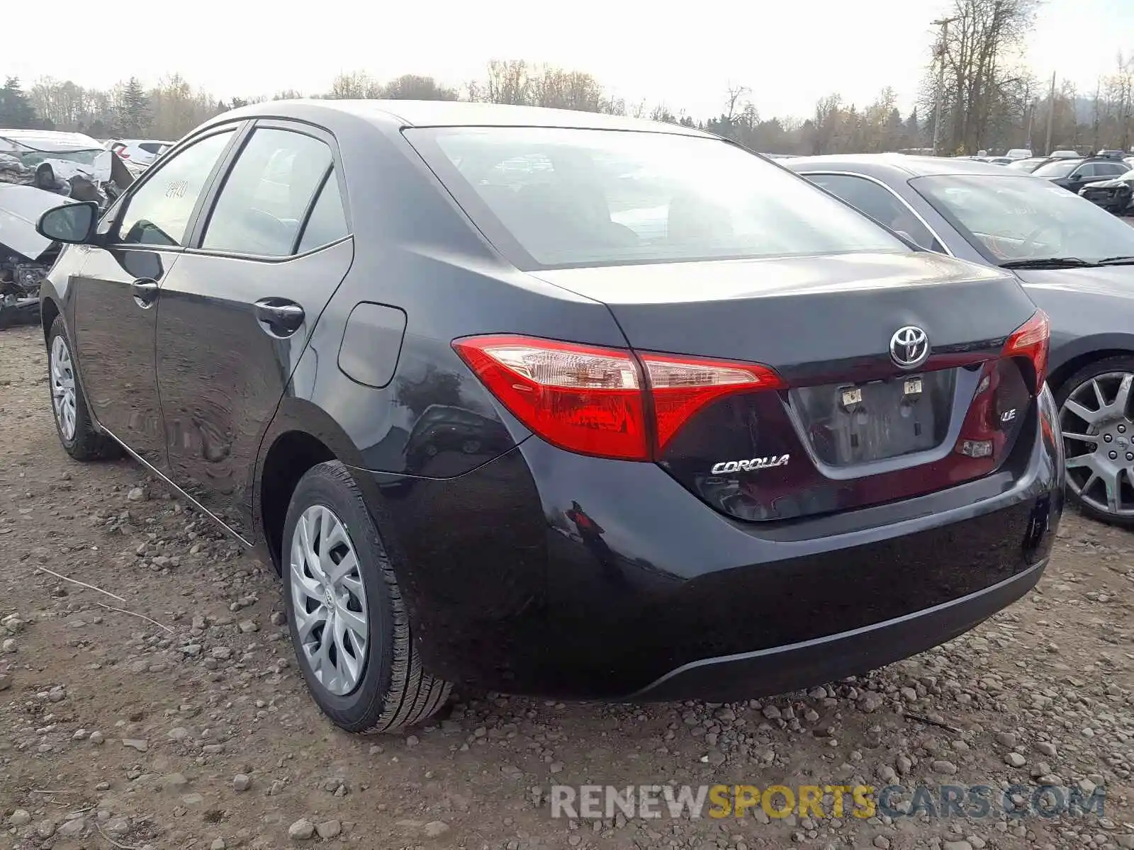 3 Photograph of a damaged car 5YFBURHE0KP885665 TOYOTA COROLLA 2019