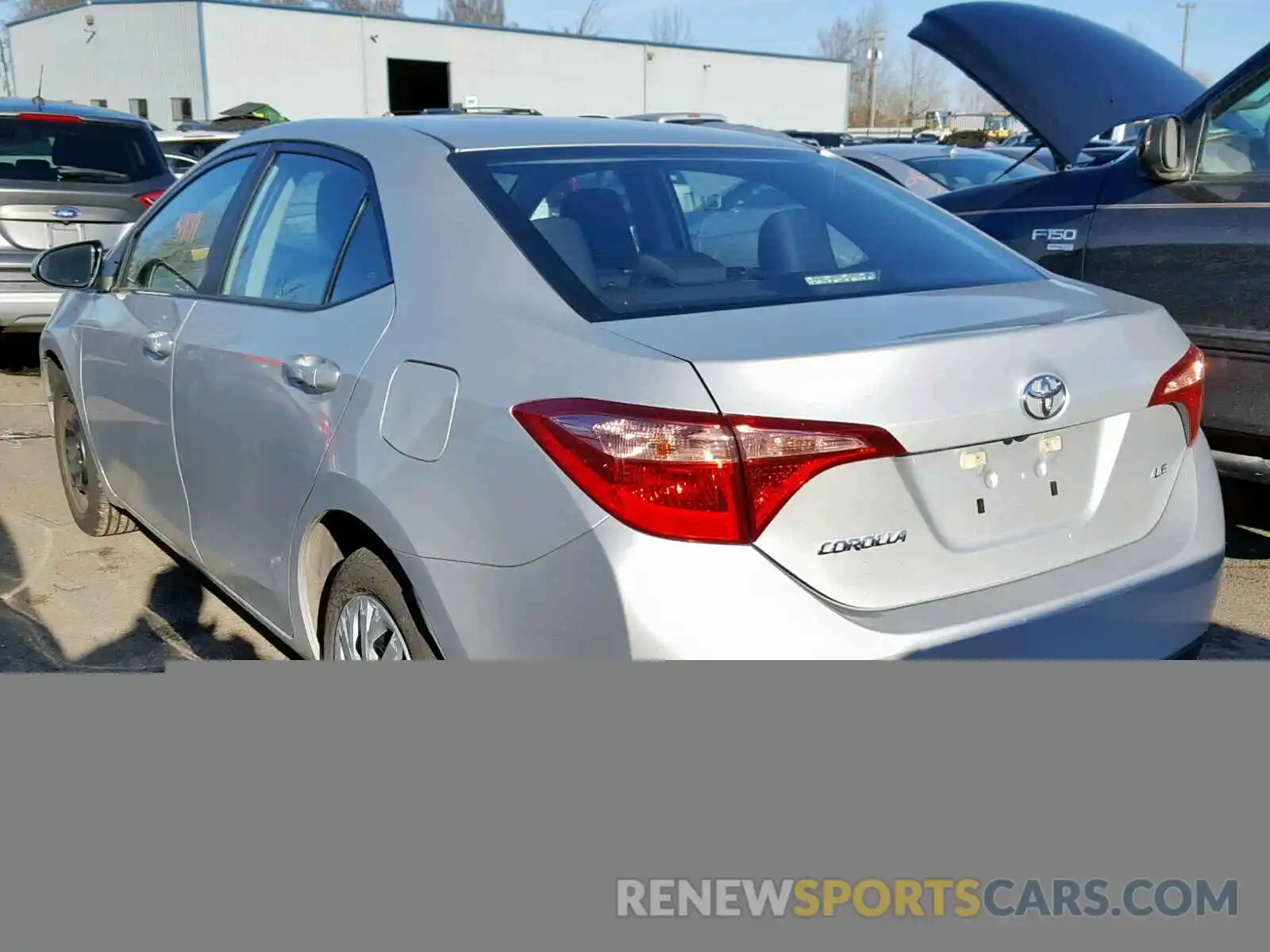 3 Photograph of a damaged car 5YFBURHE0KP885794 TOYOTA COROLLA 2019