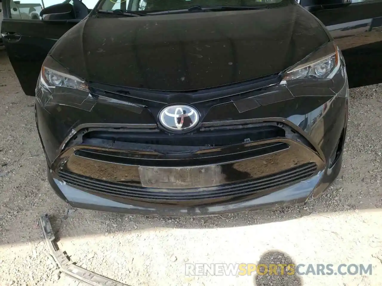 9 Photograph of a damaged car 5YFBURHE0KP886119 TOYOTA COROLLA 2019