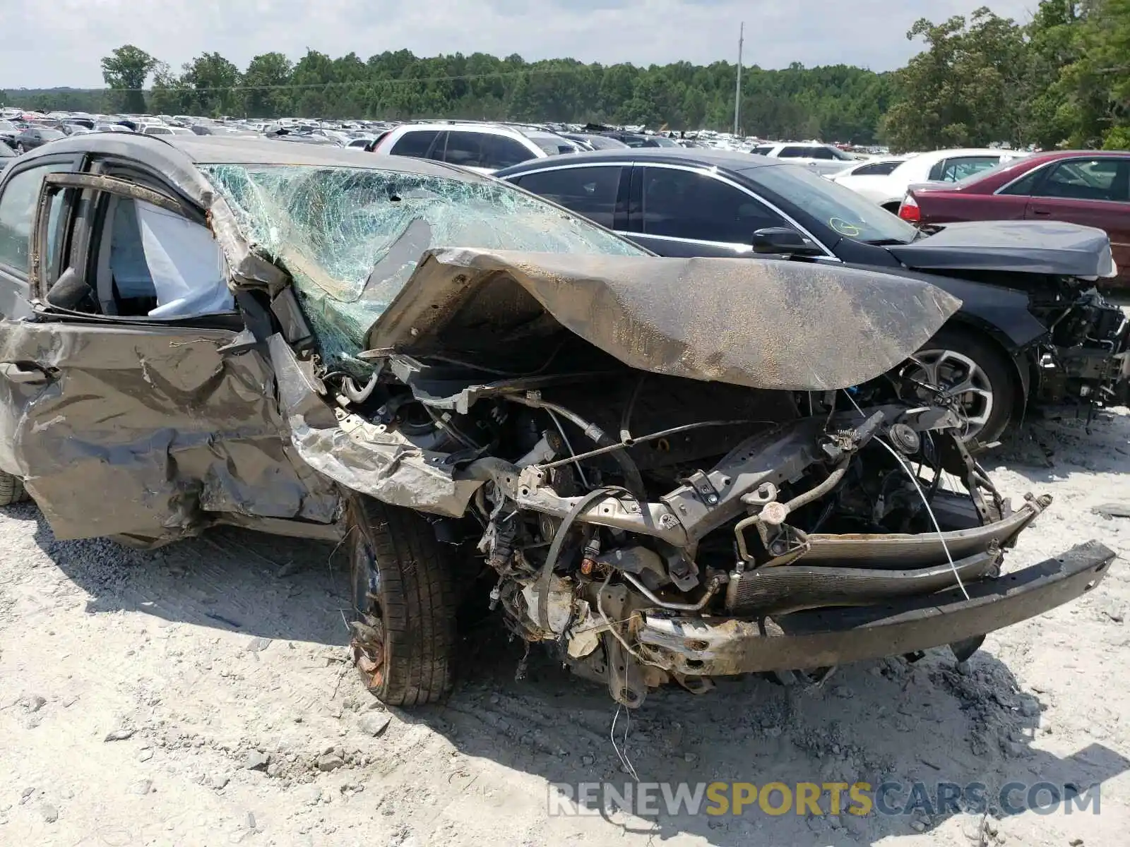 9 Photograph of a damaged car 5YFBURHE0KP886184 TOYOTA COROLLA 2019