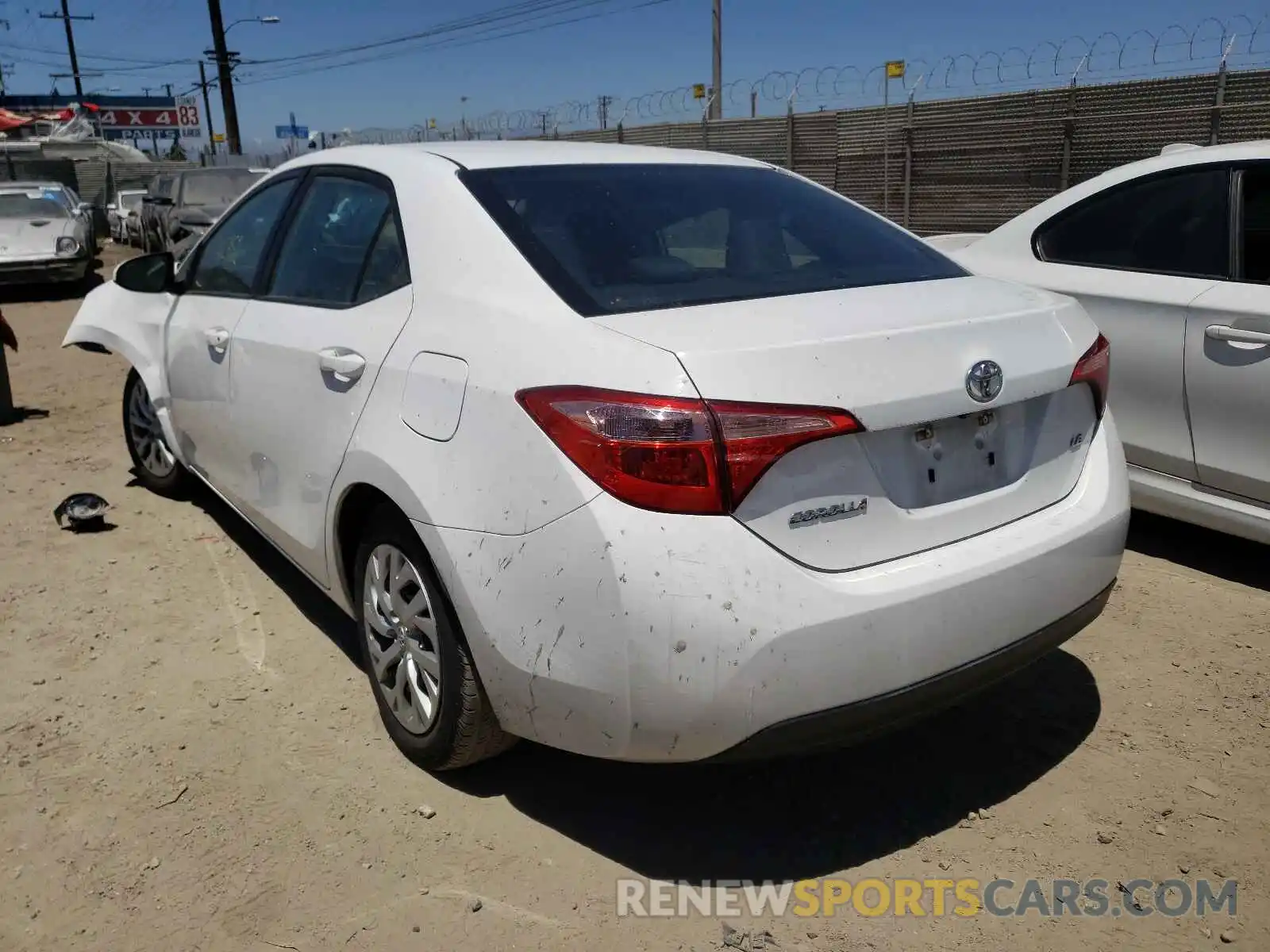 3 Photograph of a damaged car 5YFBURHE0KP886380 TOYOTA COROLLA 2019