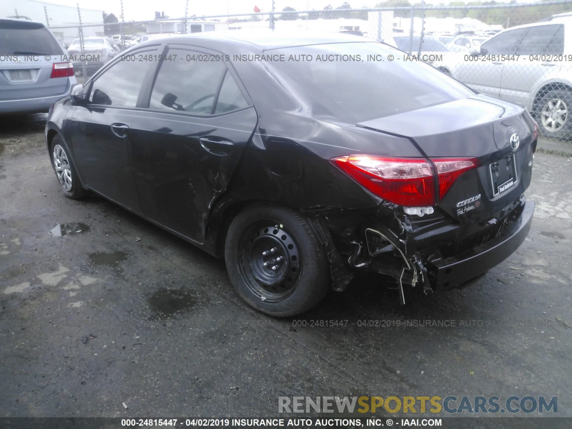 3 Photograph of a damaged car 5YFBURHE0KP886587 TOYOTA COROLLA 2019