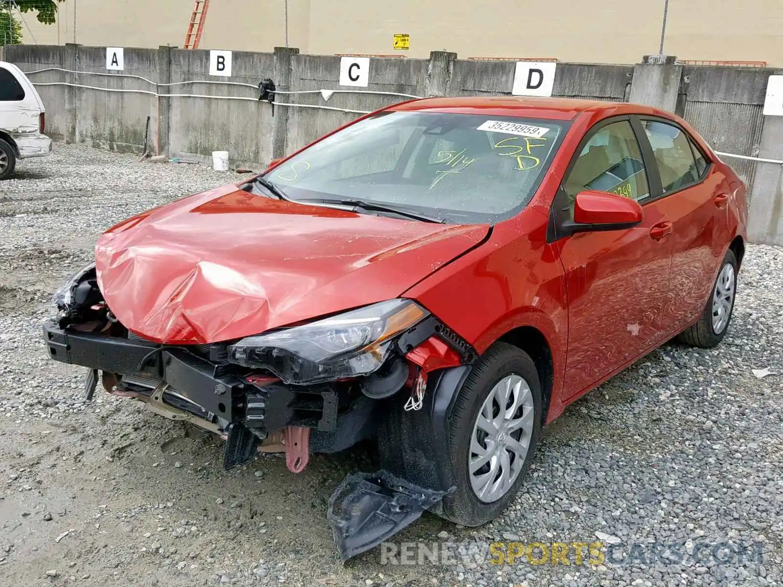 2 Фотография поврежденного автомобиля 5YFBURHE0KP886752 TOYOTA COROLLA 2019