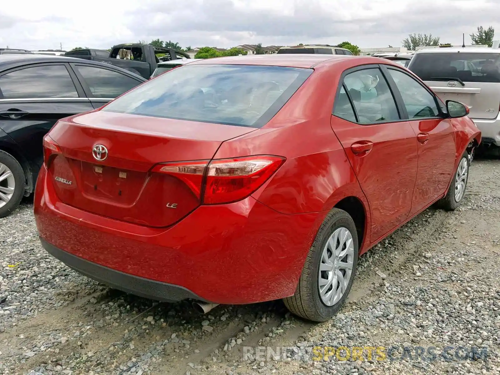 4 Photograph of a damaged car 5YFBURHE0KP886752 TOYOTA COROLLA 2019