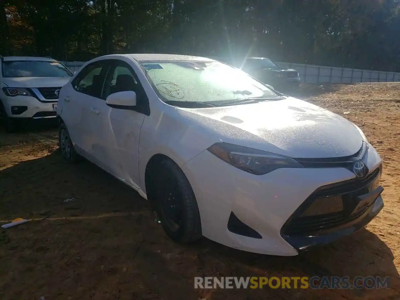 1 Photograph of a damaged car 5YFBURHE0KP886931 TOYOTA COROLLA 2019