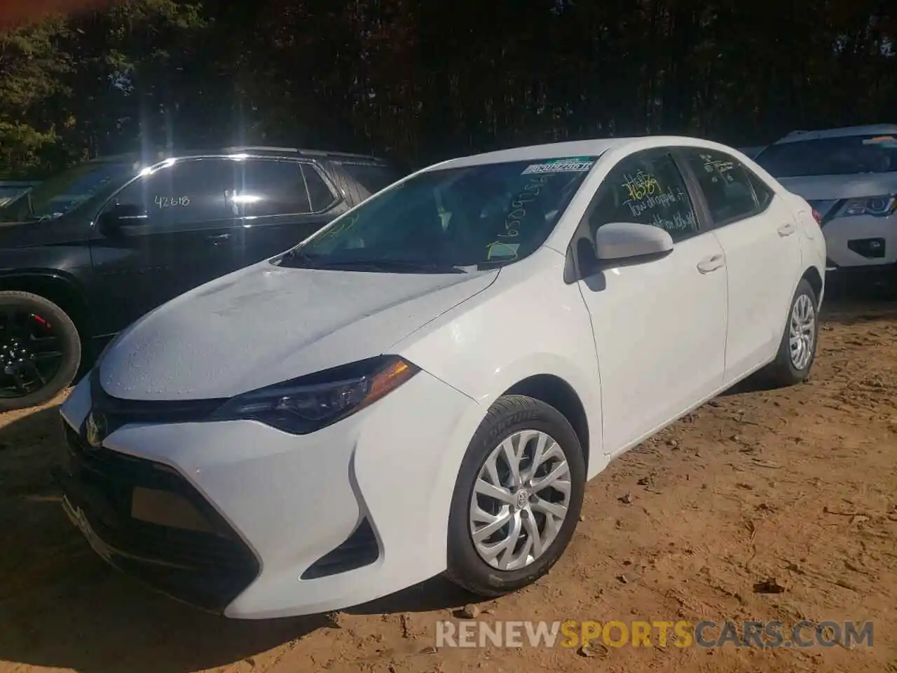 2 Photograph of a damaged car 5YFBURHE0KP886931 TOYOTA COROLLA 2019