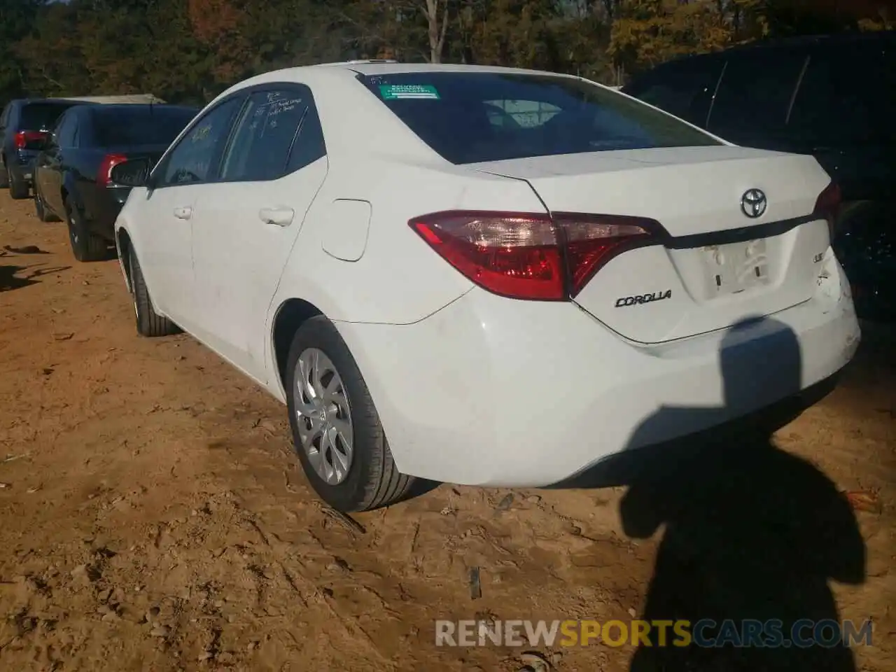 3 Photograph of a damaged car 5YFBURHE0KP886931 TOYOTA COROLLA 2019