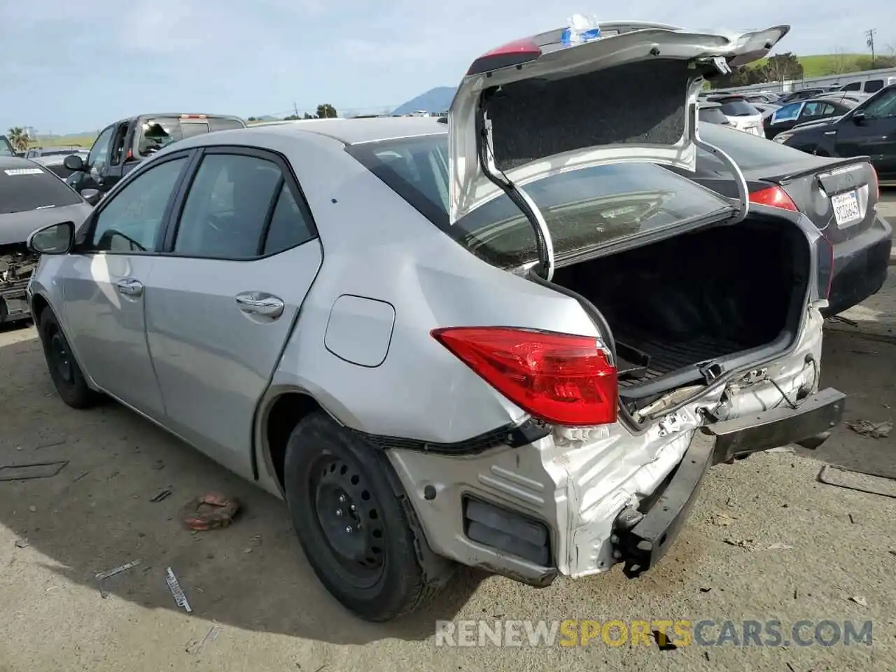 2 Photograph of a damaged car 5YFBURHE0KP888016 TOYOTA COROLLA 2019