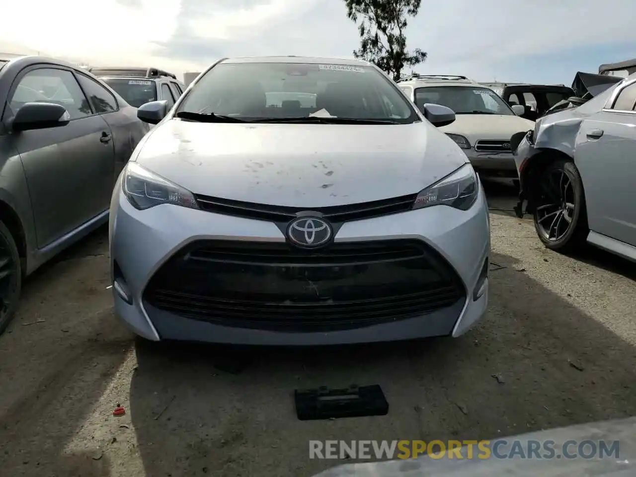 5 Photograph of a damaged car 5YFBURHE0KP888016 TOYOTA COROLLA 2019