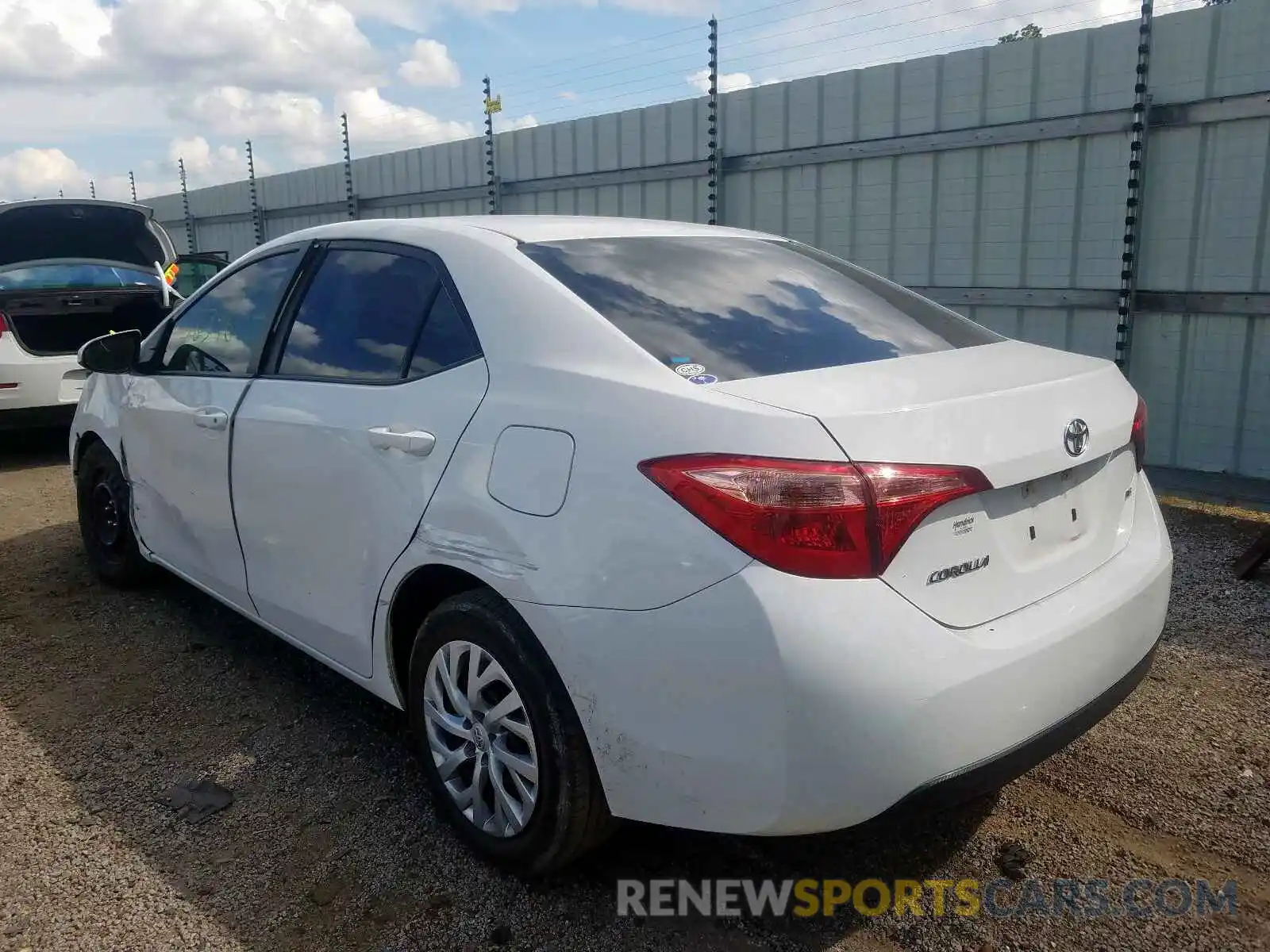 3 Photograph of a damaged car 5YFBURHE0KP888033 TOYOTA COROLLA 2019