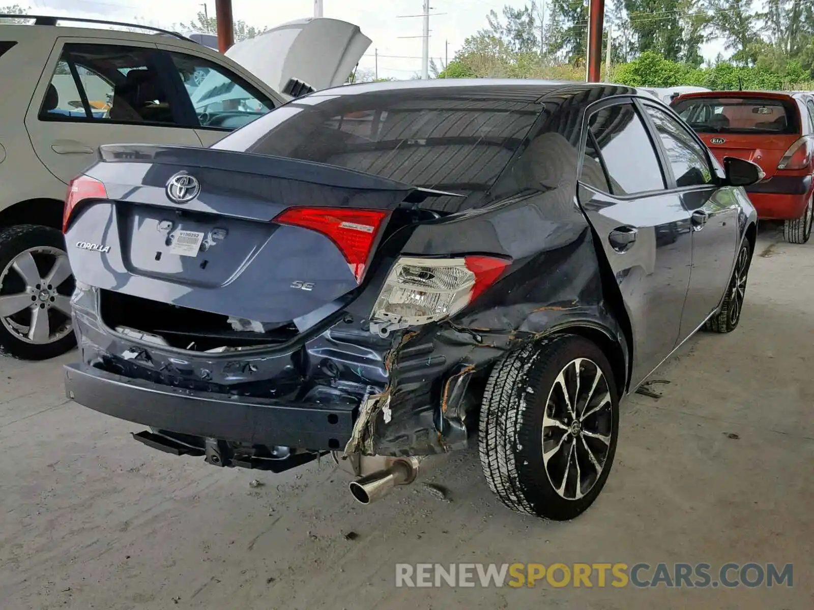 4 Photograph of a damaged car 5YFBURHE0KP888713 TOYOTA COROLLA 2019