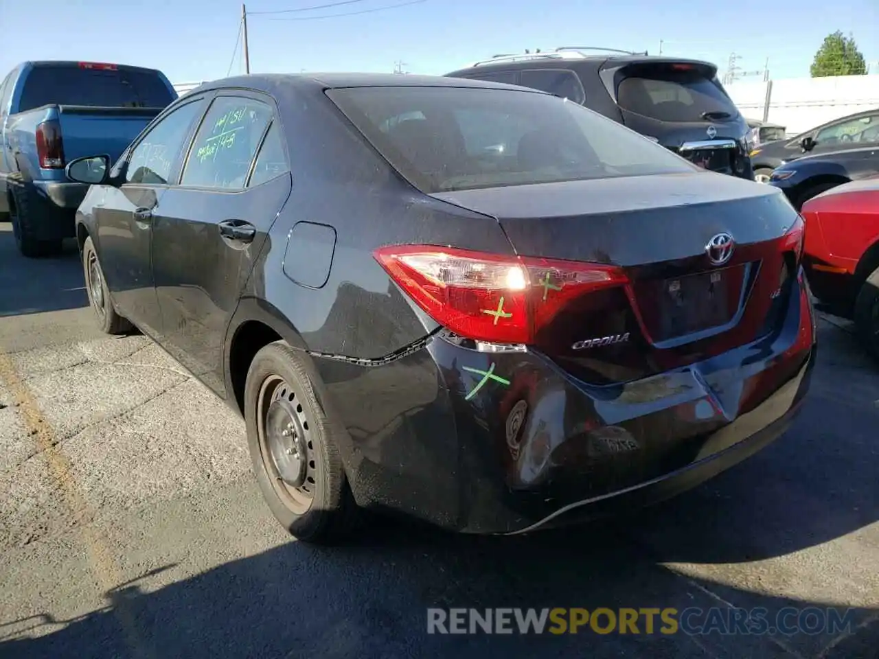 3 Photograph of a damaged car 5YFBURHE0KP889229 TOYOTA COROLLA 2019