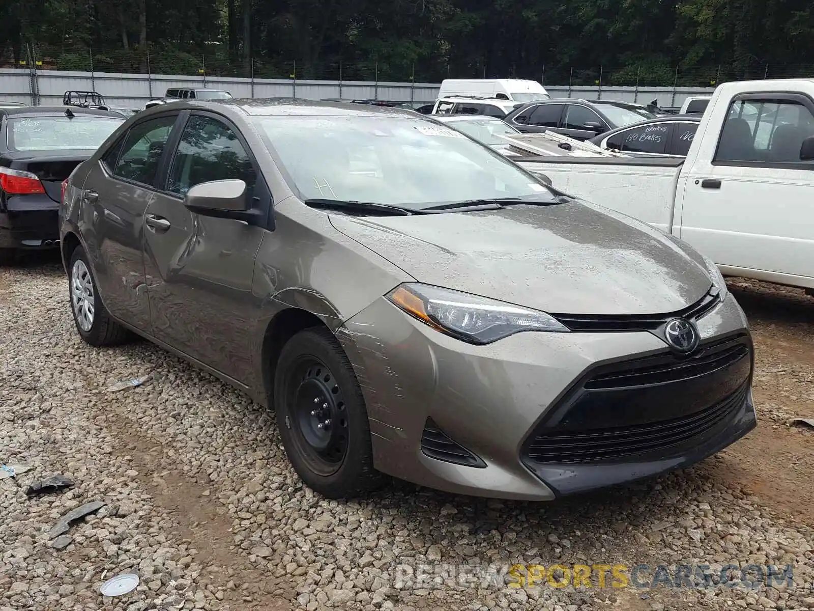 1 Photograph of a damaged car 5YFBURHE0KP889375 TOYOTA COROLLA 2019