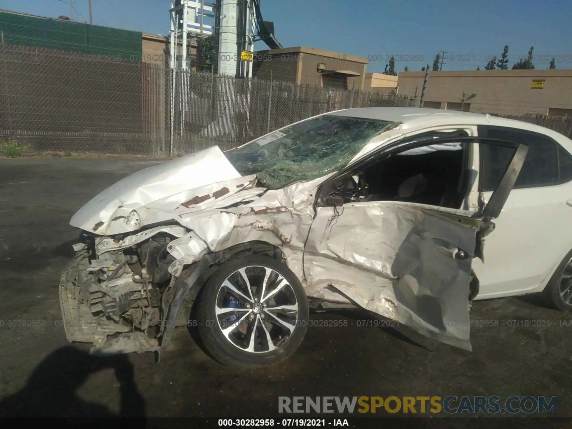 6 Photograph of a damaged car 5YFBURHE0KP889859 TOYOTA COROLLA 2019