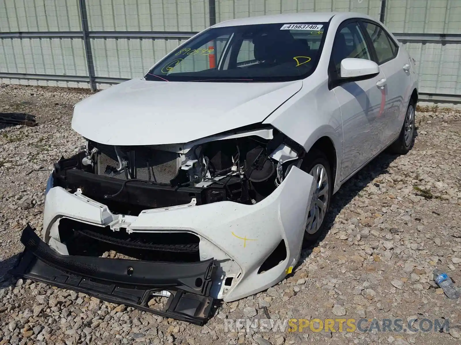 2 Photograph of a damaged car 5YFBURHE0KP890543 TOYOTA COROLLA 2019