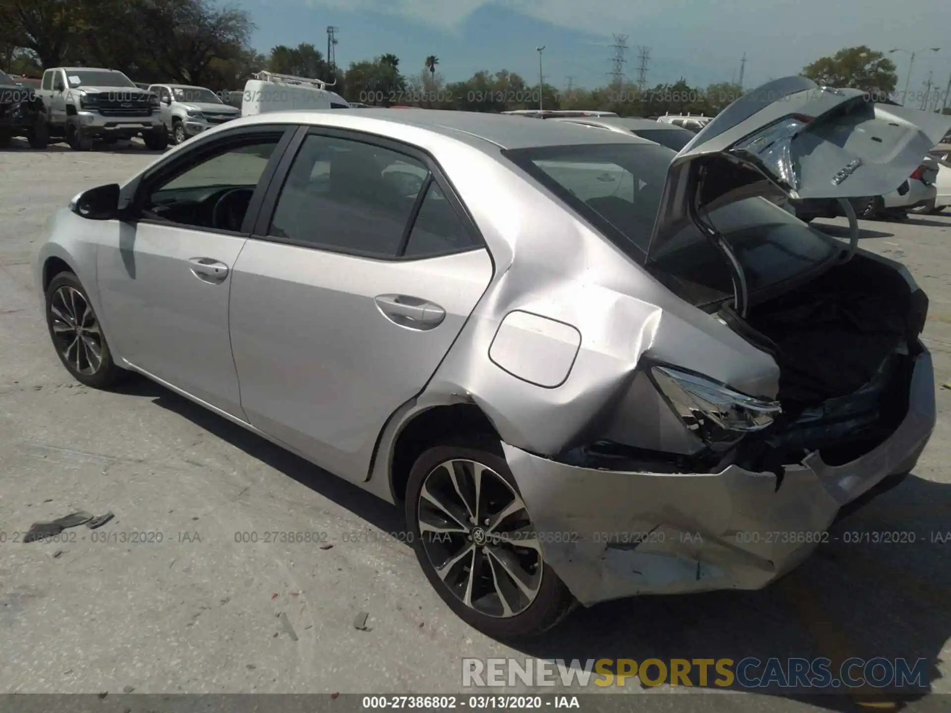 3 Photograph of a damaged car 5YFBURHE0KP892891 TOYOTA COROLLA 2019