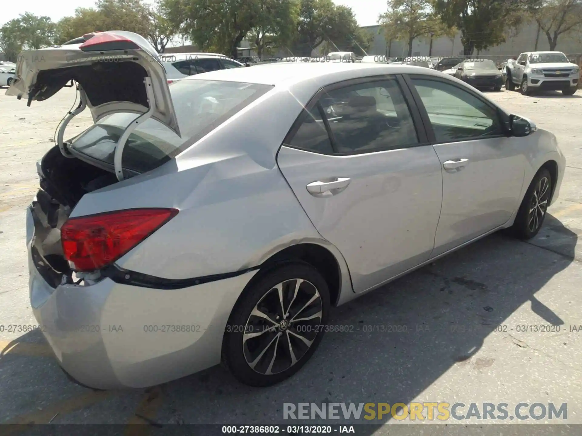 4 Photograph of a damaged car 5YFBURHE0KP892891 TOYOTA COROLLA 2019