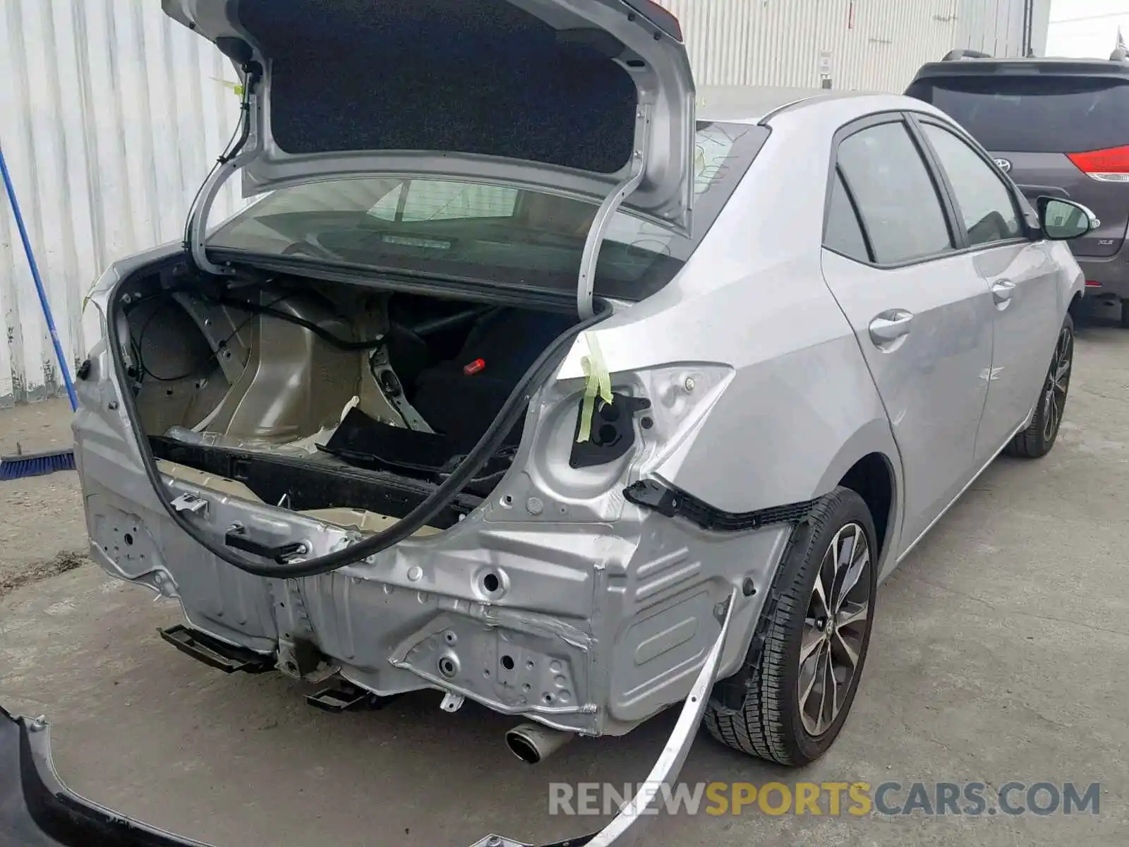 4 Photograph of a damaged car 5YFBURHE0KP893197 TOYOTA COROLLA 2019