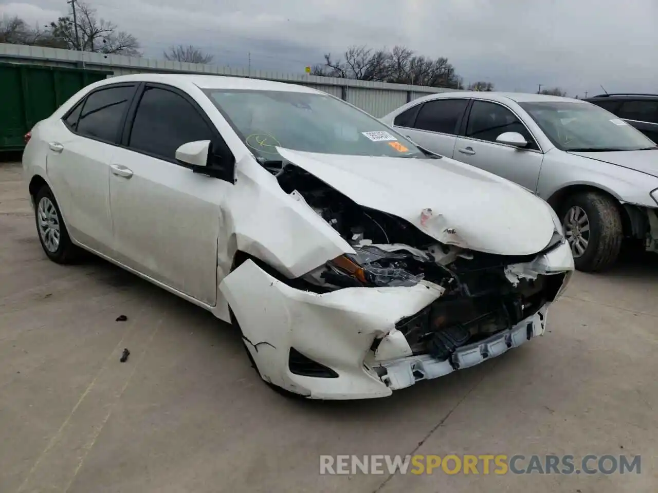 1 Photograph of a damaged car 5YFBURHE0KP893605 TOYOTA COROLLA 2019