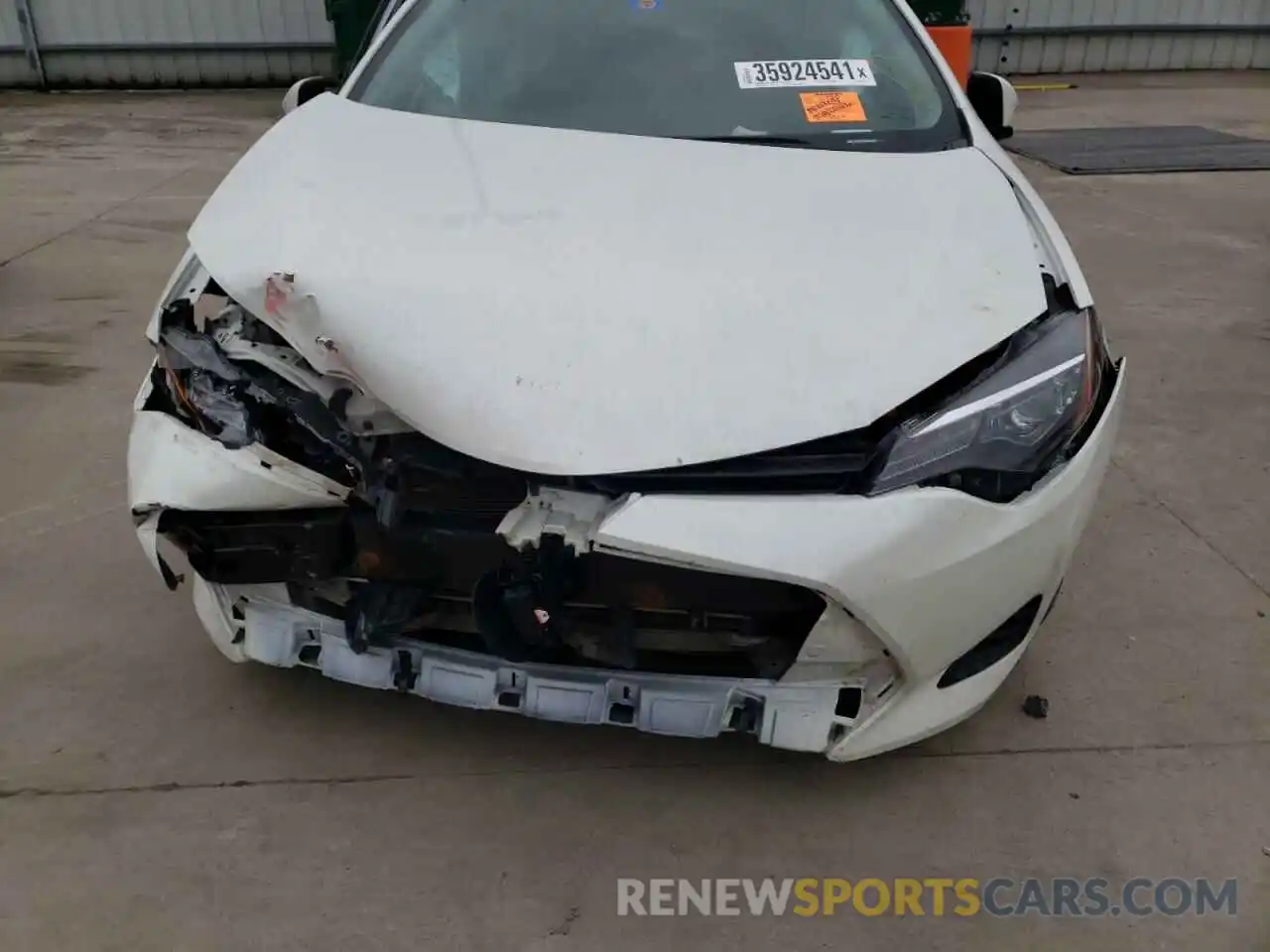 9 Photograph of a damaged car 5YFBURHE0KP893605 TOYOTA COROLLA 2019