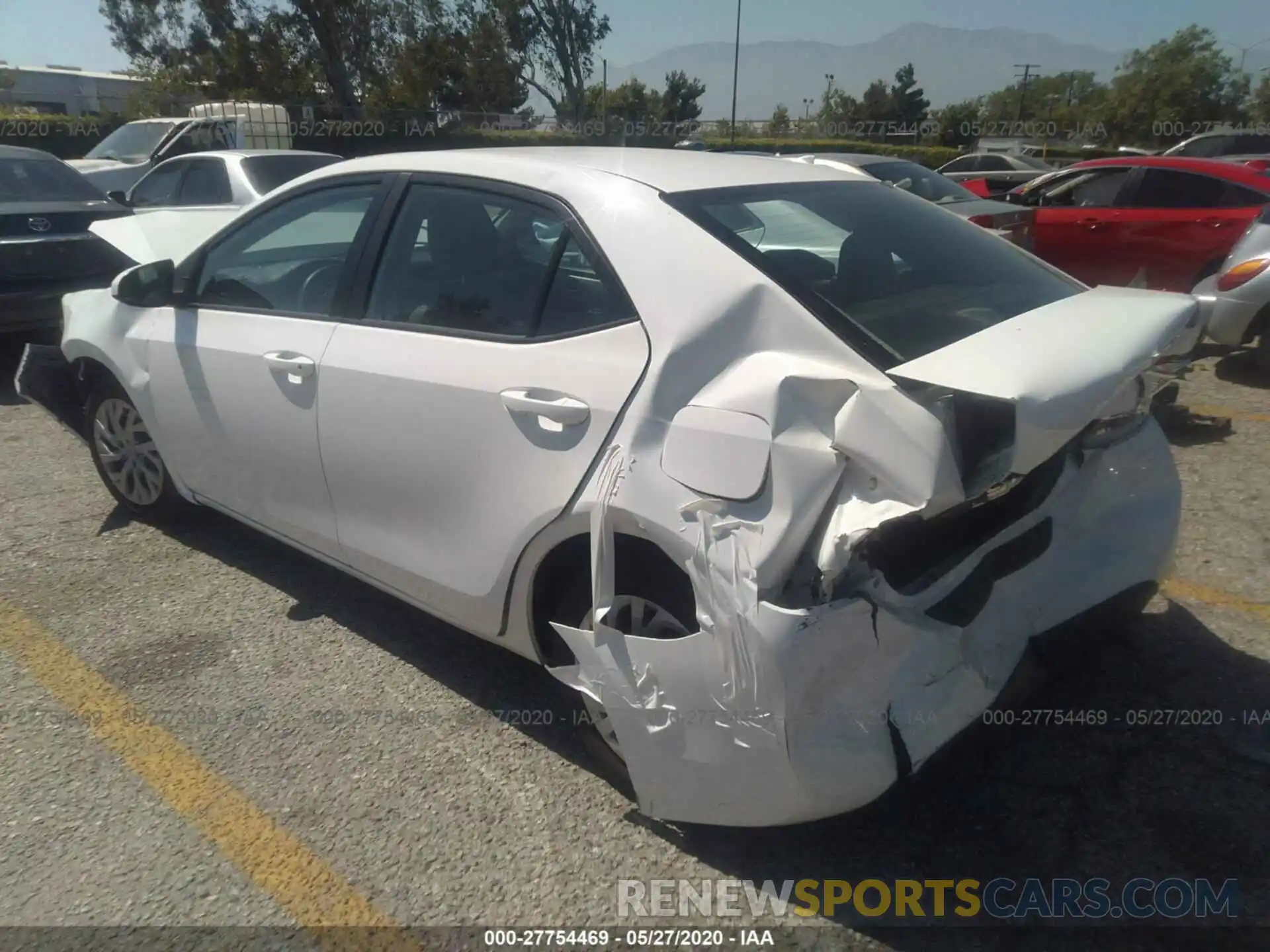 3 Photograph of a damaged car 5YFBURHE0KP894463 TOYOTA COROLLA 2019