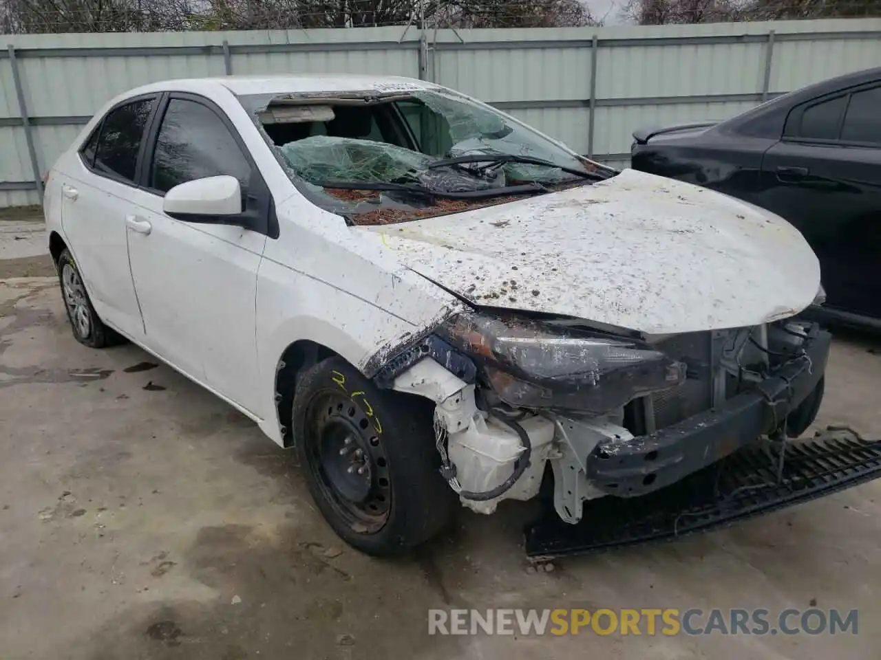 1 Photograph of a damaged car 5YFBURHE0KP894690 TOYOTA COROLLA 2019