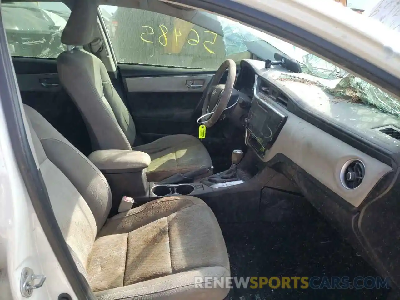 5 Photograph of a damaged car 5YFBURHE0KP894690 TOYOTA COROLLA 2019