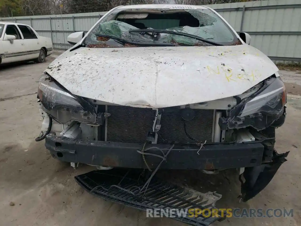 9 Photograph of a damaged car 5YFBURHE0KP894690 TOYOTA COROLLA 2019