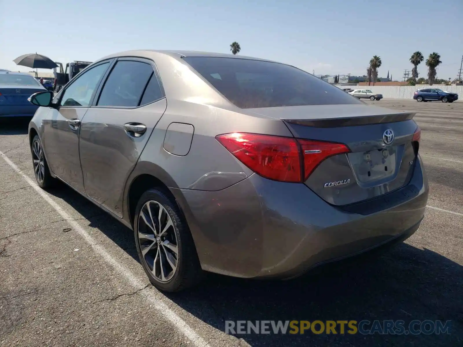 3 Photograph of a damaged car 5YFBURHE0KP894785 TOYOTA COROLLA 2019