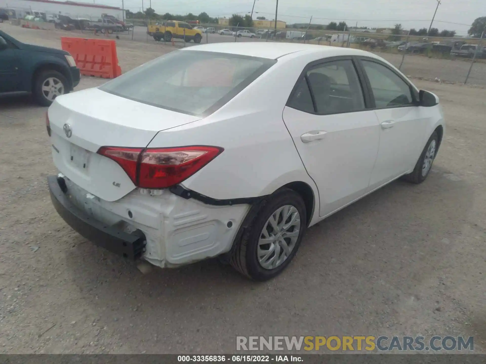 4 Photograph of a damaged car 5YFBURHE0KP894821 TOYOTA COROLLA 2019