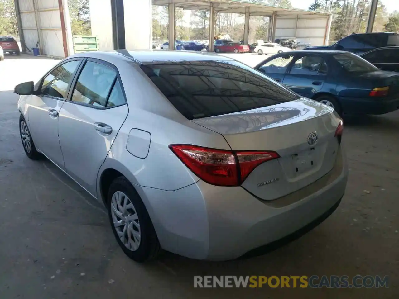 3 Photograph of a damaged car 5YFBURHE0KP895614 TOYOTA COROLLA 2019