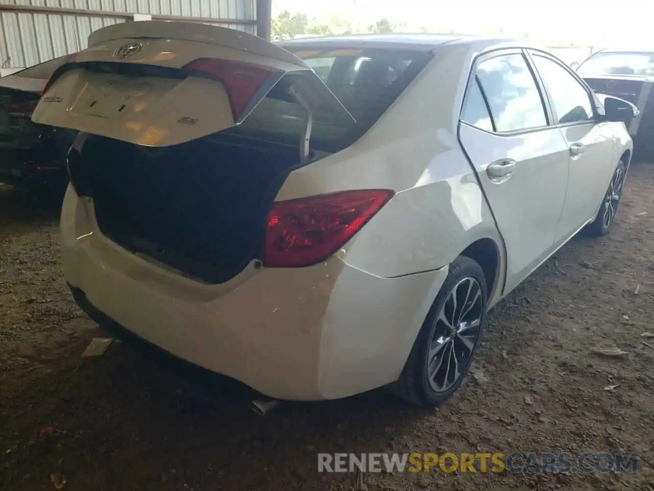 4 Photograph of a damaged car 5YFBURHE0KP895628 TOYOTA COROLLA 2019