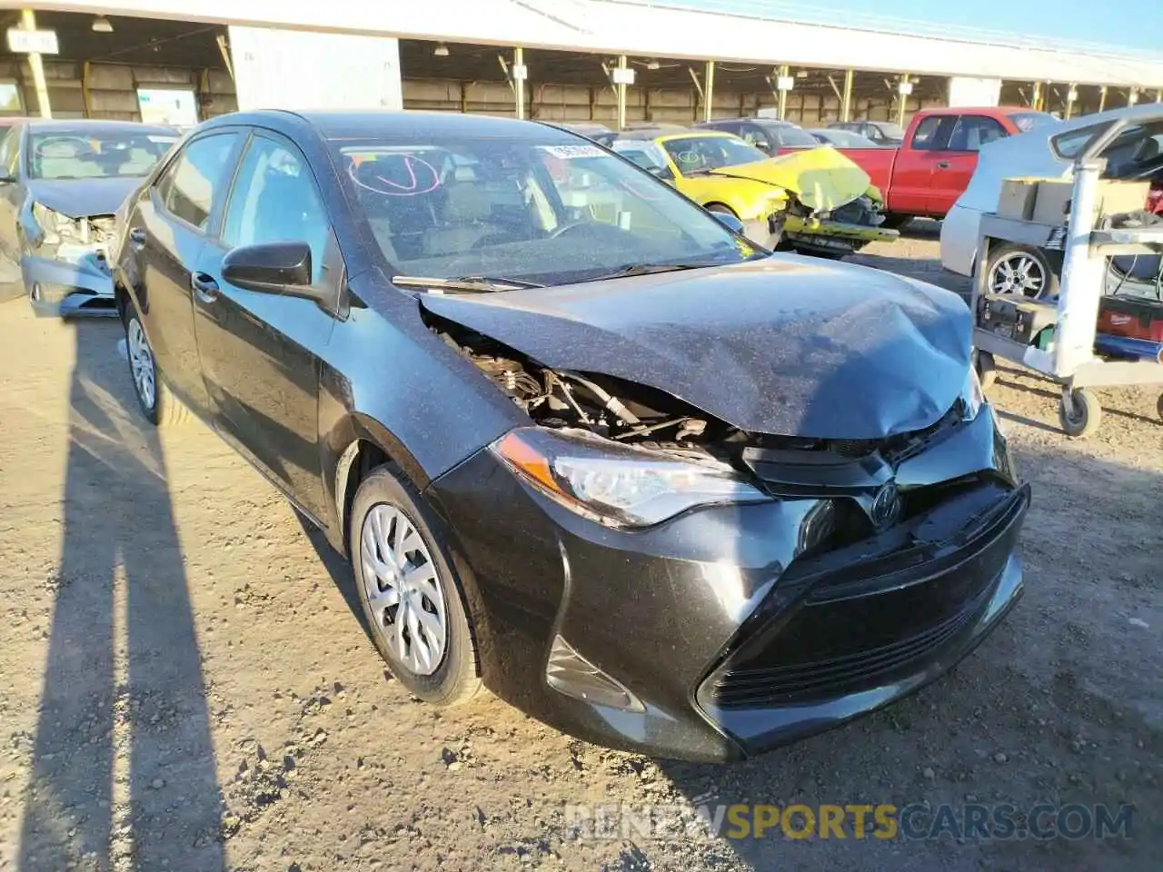 1 Photograph of a damaged car 5YFBURHE0KP895998 TOYOTA COROLLA 2019