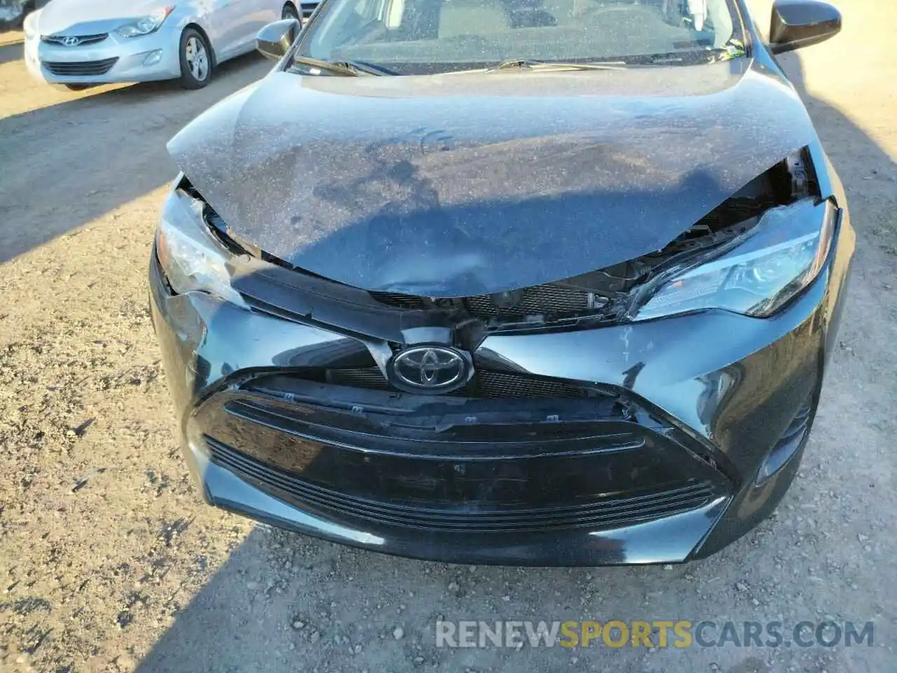 9 Photograph of a damaged car 5YFBURHE0KP895998 TOYOTA COROLLA 2019