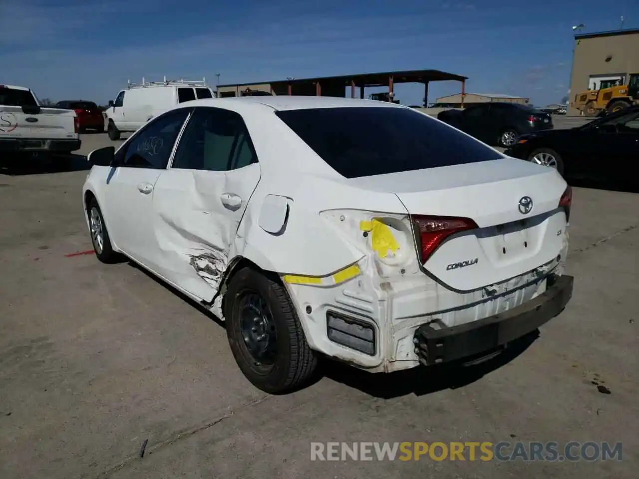 3 Photograph of a damaged car 5YFBURHE0KP896844 TOYOTA COROLLA 2019