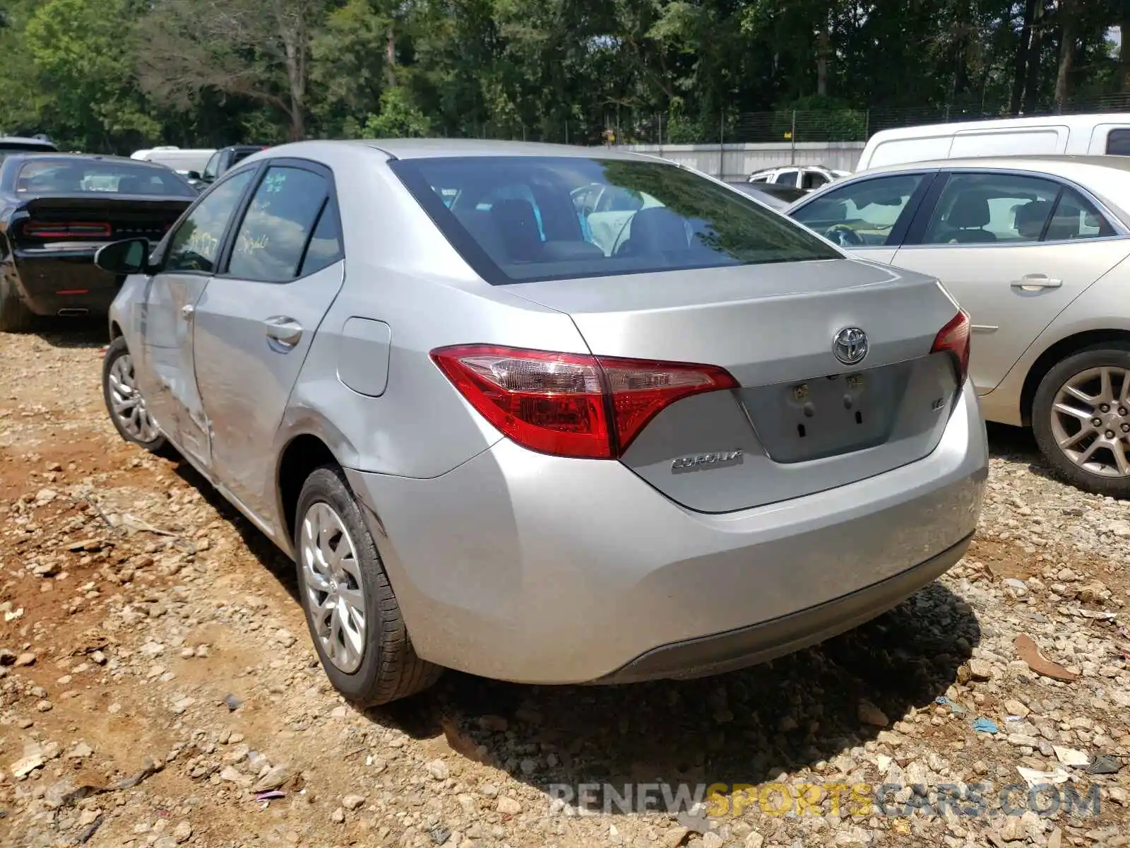 3 Photograph of a damaged car 5YFBURHE0KP896925 TOYOTA COROLLA 2019