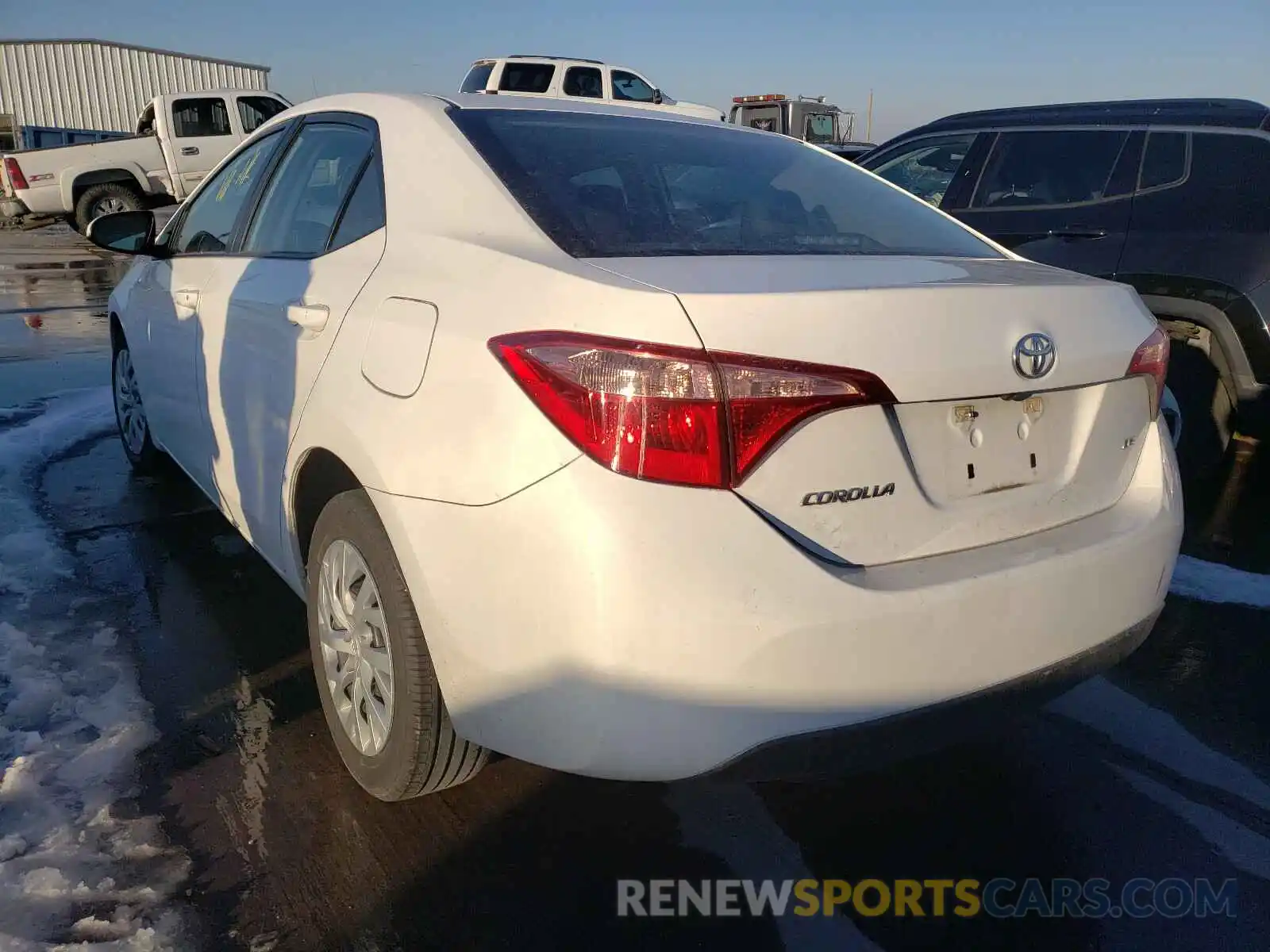 3 Photograph of a damaged car 5YFBURHE0KP897203 TOYOTA COROLLA 2019