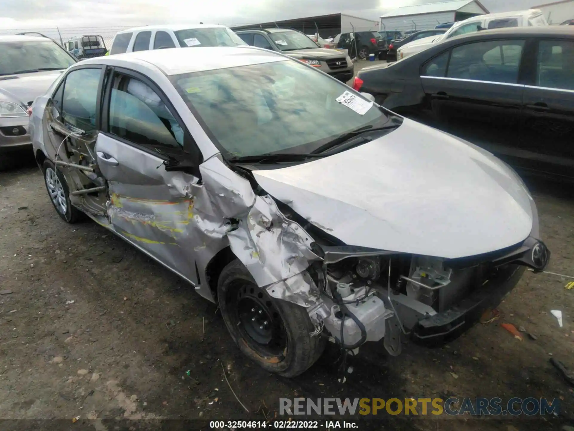 1 Photograph of a damaged car 5YFBURHE0KP897539 TOYOTA COROLLA 2019