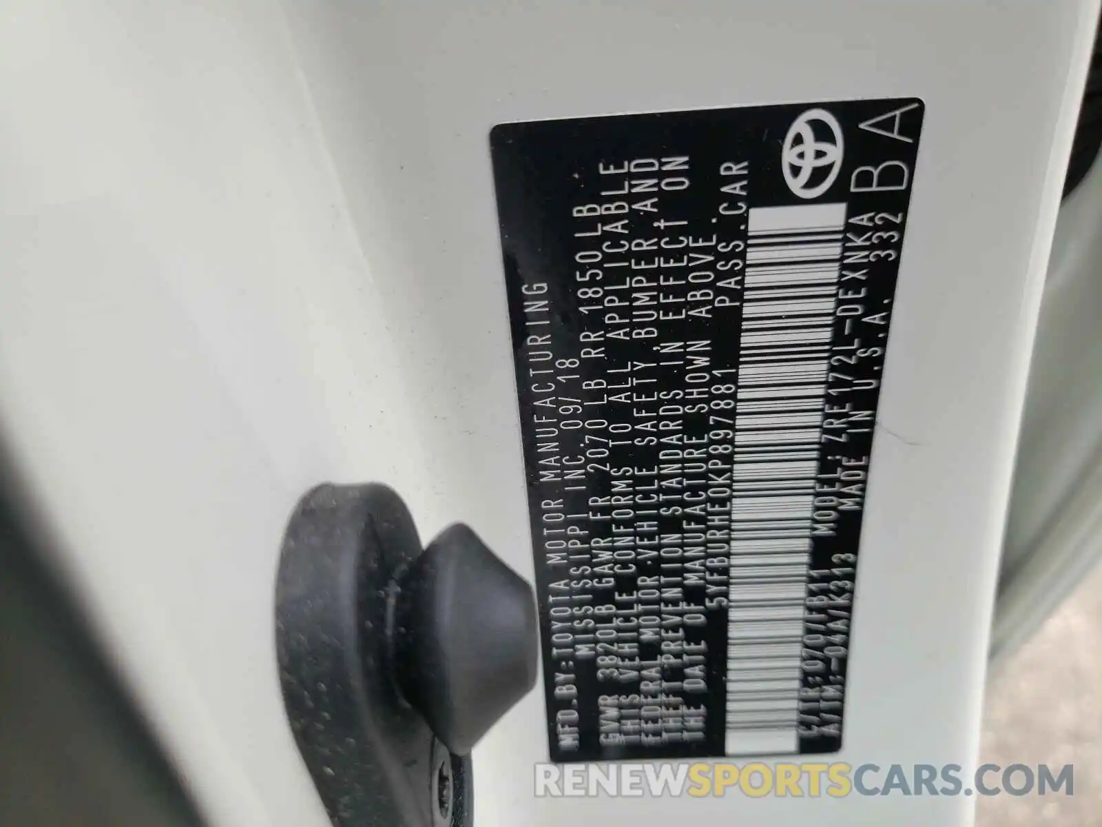 10 Photograph of a damaged car 5YFBURHE0KP897881 TOYOTA COROLLA 2019