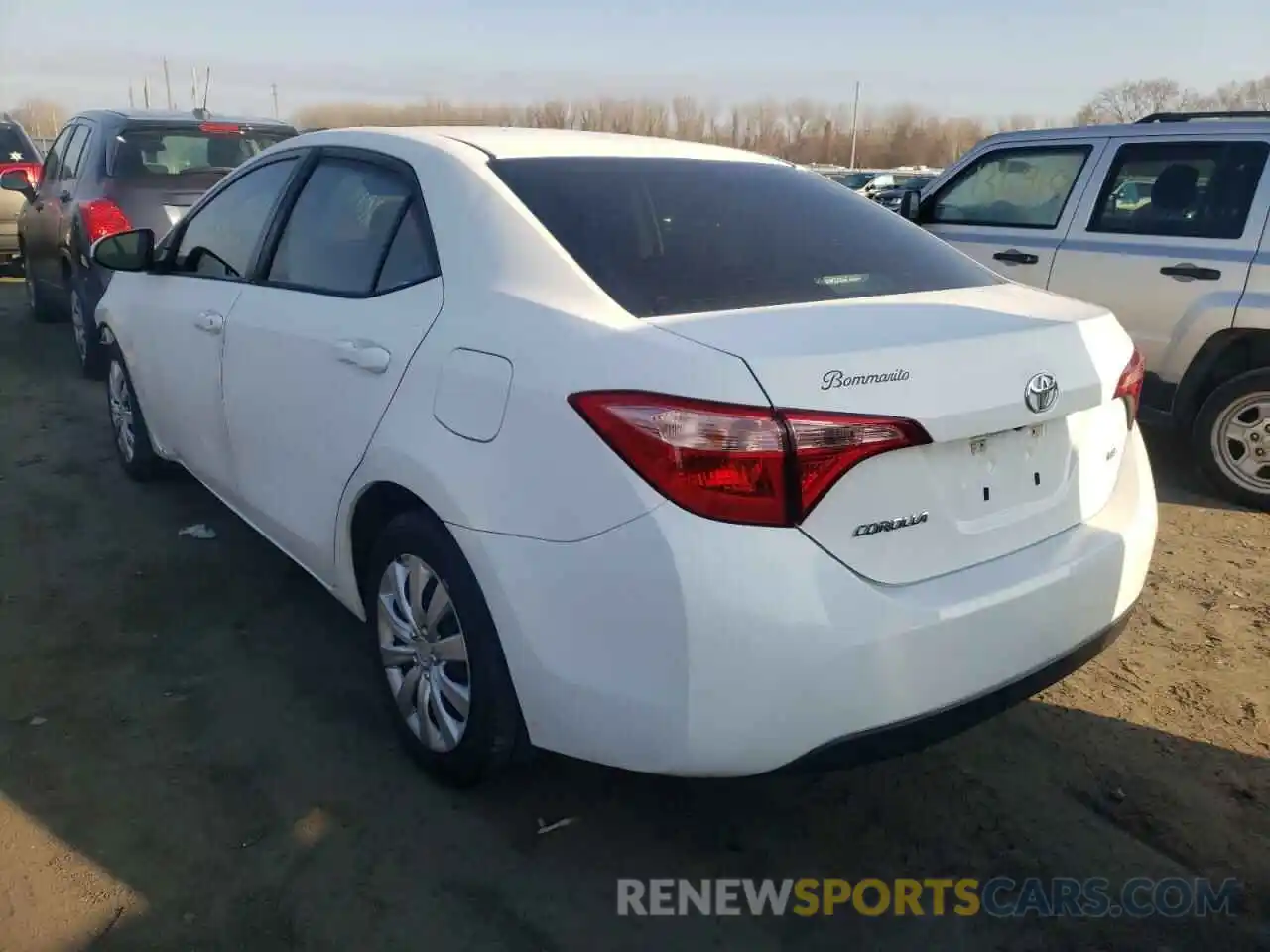 3 Photograph of a damaged car 5YFBURHE0KP898271 TOYOTA COROLLA 2019