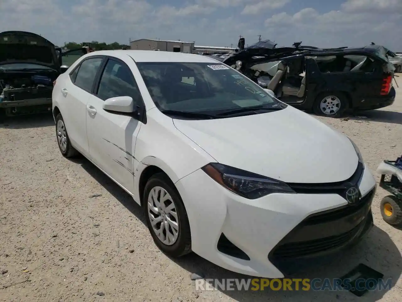 1 Photograph of a damaged car 5YFBURHE0KP898903 TOYOTA COROLLA 2019