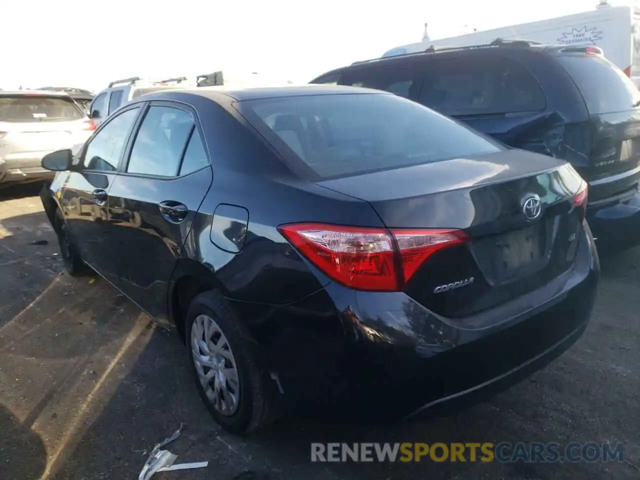 3 Photograph of a damaged car 5YFBURHE0KP899887 TOYOTA COROLLA 2019