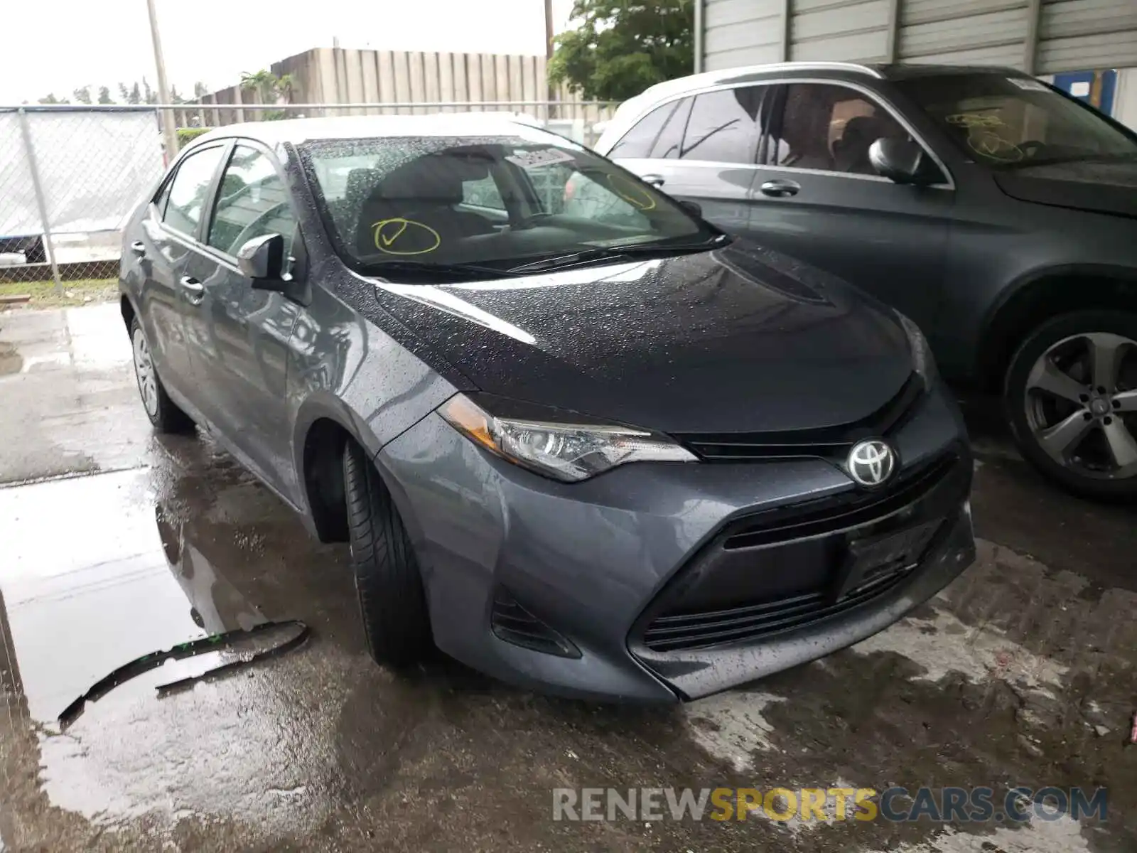 1 Photograph of a damaged car 5YFBURHE0KP899940 TOYOTA COROLLA 2019